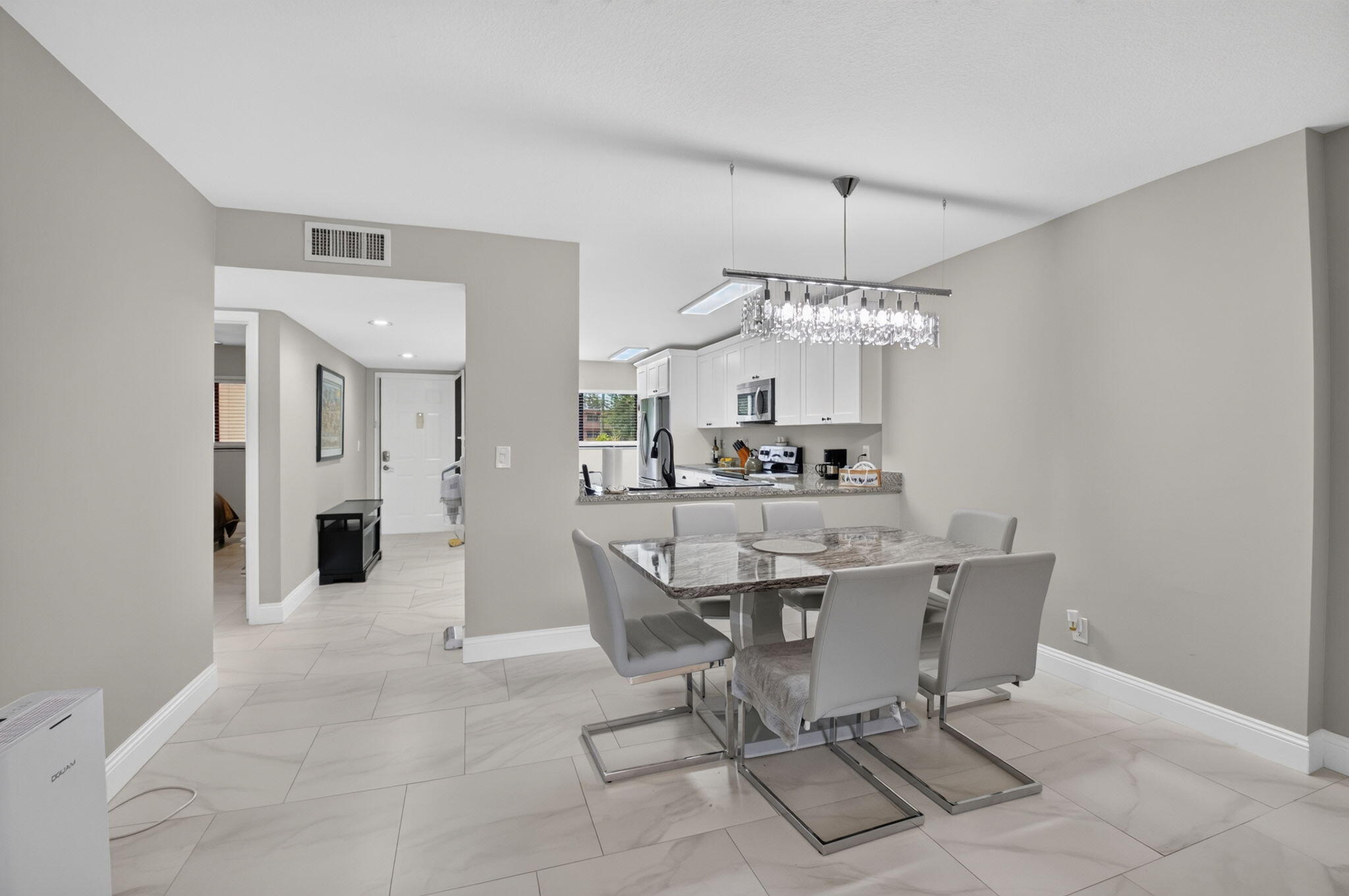 15075 Witney Road, Unit 213 Delray Beach, FL 33484 - Photo 9 of 37 5-web-or-mls-DSC_6330