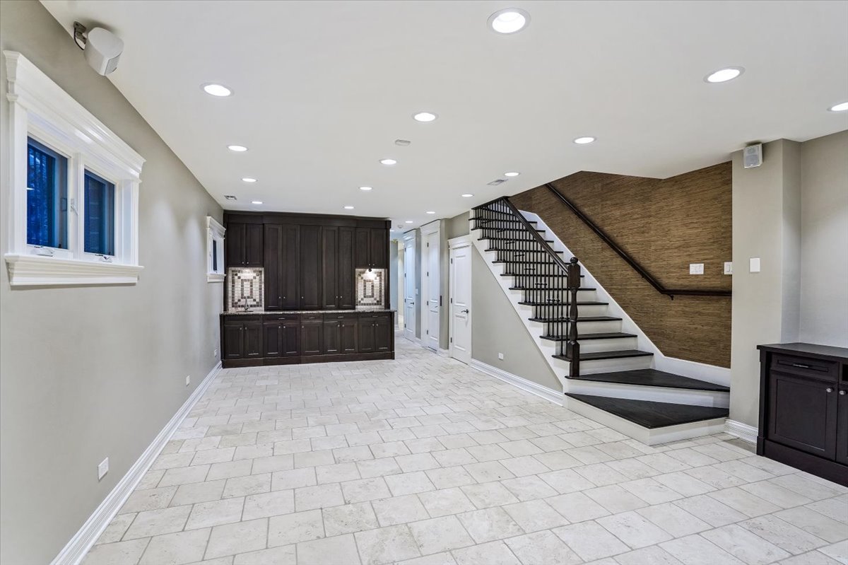 1445 West Wolfram Street Chicago, IL 60657 - Photo 55 of 69