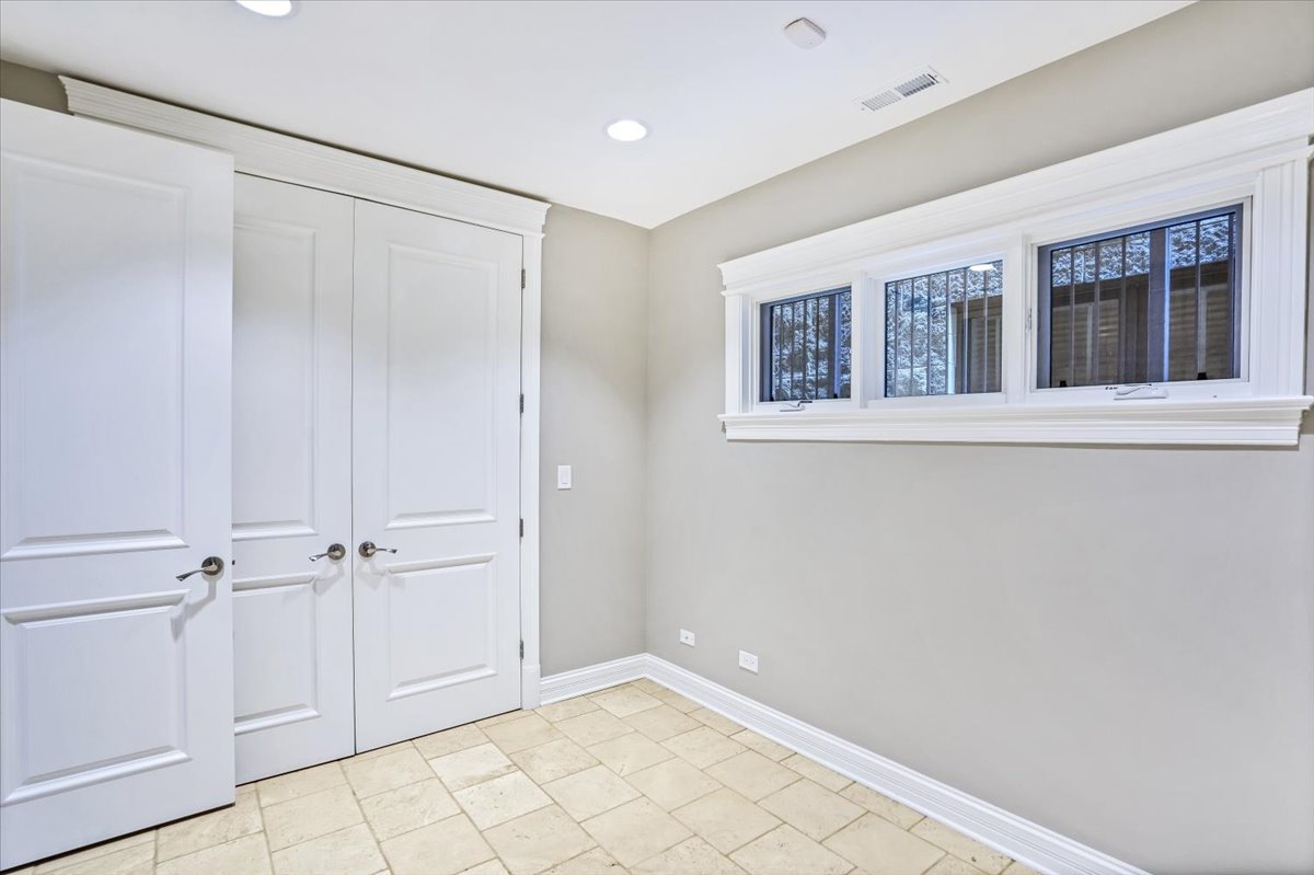 1445 West Wolfram Street Chicago, IL 60657 - Photo 59 of 69