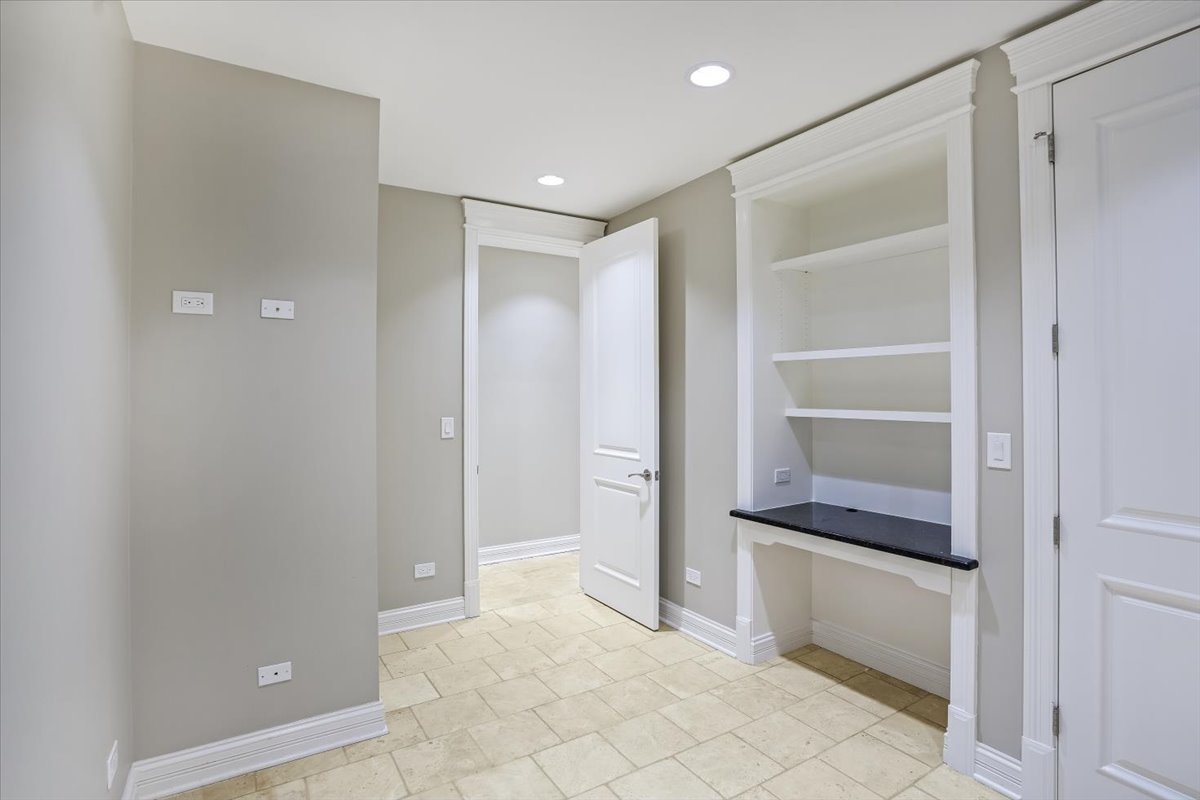 1445 West Wolfram Street Chicago, IL 60657 - Photo 61 of 69