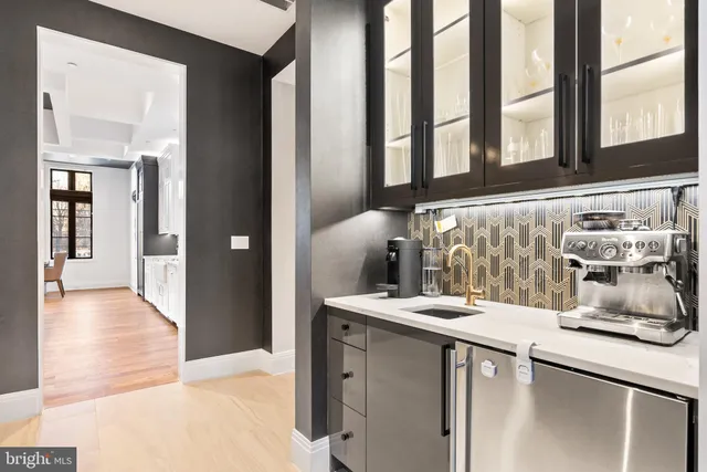 $10,500,000 | 8913 Holly Leaf Lane, Bethesda, MD 20817