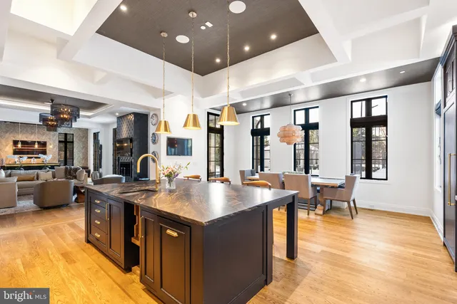 $10,500,000 | 8913 Holly Leaf Lane, Bethesda, MD 20817