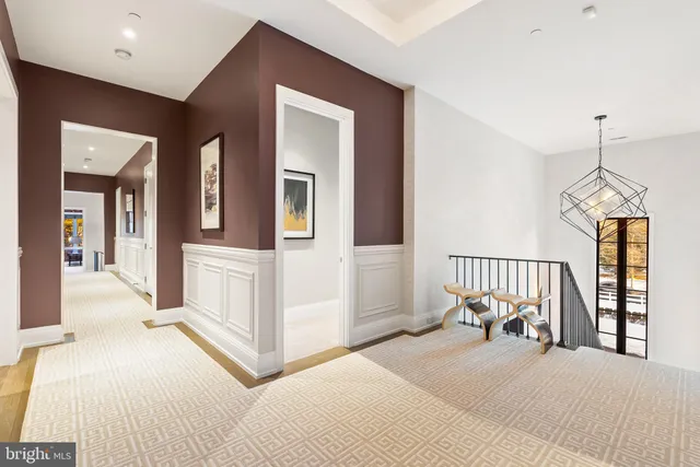 $10,500,000 | 8913 Holly Leaf Lane, Bethesda, MD 20817