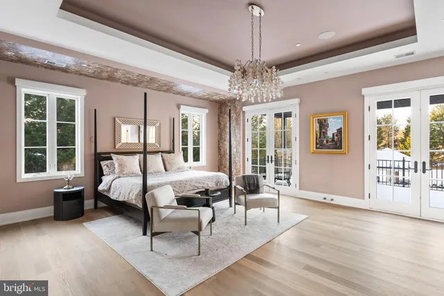 $10,500,000 | 8913 Holly Leaf Lane, Bethesda, MD 20817