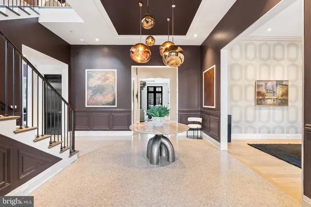 $10,500,000 | 8913 Holly Leaf Lane, Bethesda, MD 20817