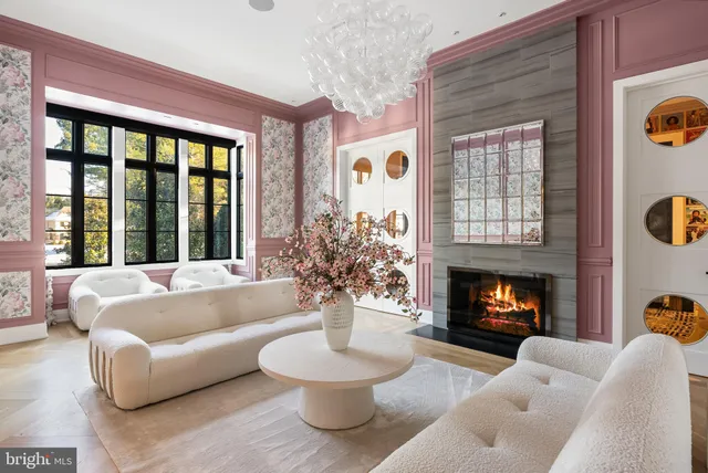 $10,500,000 | 8913 Holly Leaf Lane, Bethesda, MD 20817