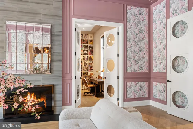 $10,500,000 | 8913 Holly Leaf Lane, Bethesda, MD 20817