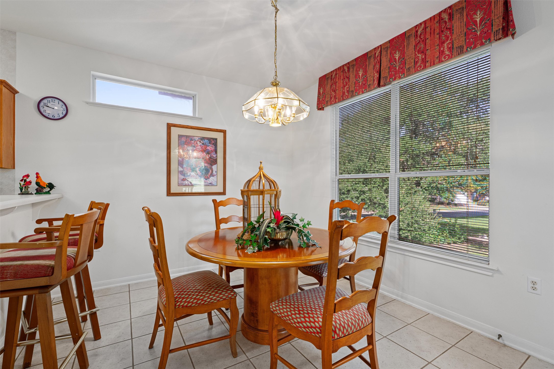 121 Larkspur Lane Georgetown, TX 78633 - Photo 12 of 28 a dining room with furniture and window