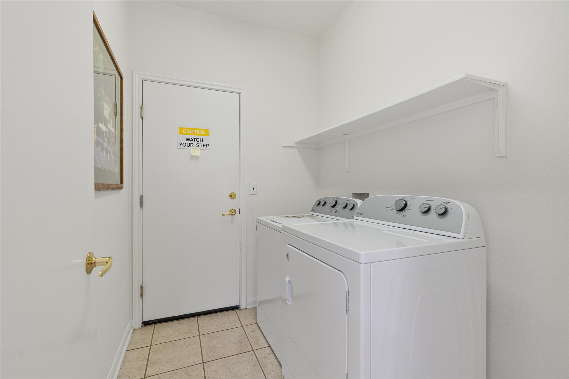 121 Larkspur Lane Georgetown, TX 78633 - Photo 19 of 28 a utility room with dryer and washer