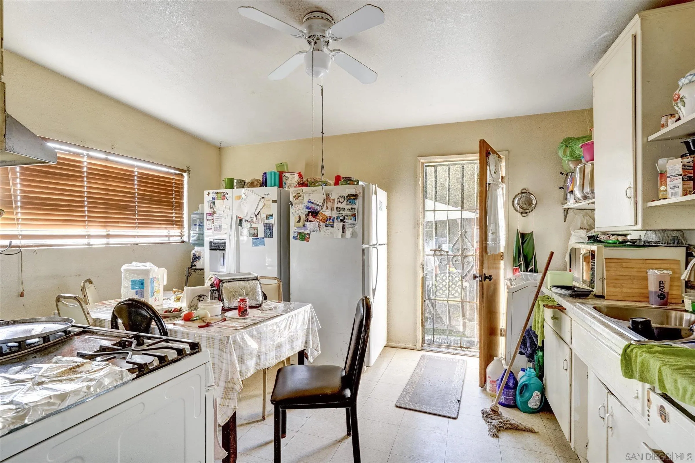 10260 Cook Avenue Riverside, CA 92503 - Photo 15 of 32 a dining room with furniture and a window