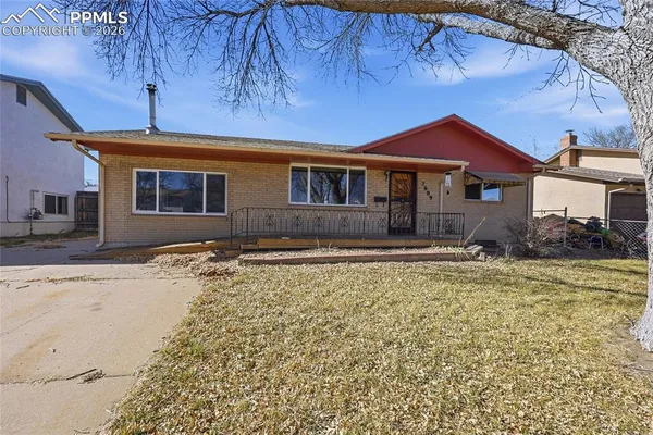 $237,500 | 2609 Ridgewood Lane, Pueblo, CO 81005