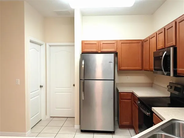 $2,000 | 4239 Winding Vine Drive, Lakeland, FL 33812