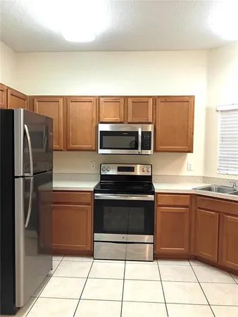 $2,000 | 4239 Winding Vine Drive, Lakeland, FL 33812