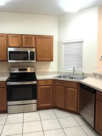 $2,000 | 4239 Winding Vine Drive, Lakeland, FL 33812