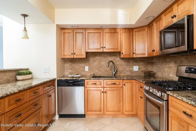 $3,000 | 7 Marina Drive, Catskill, NY 12414