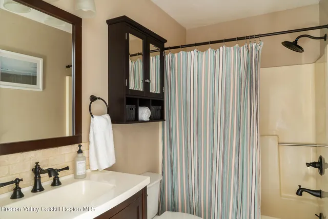 $3,000 | 7 Marina Drive, Catskill, NY 12414