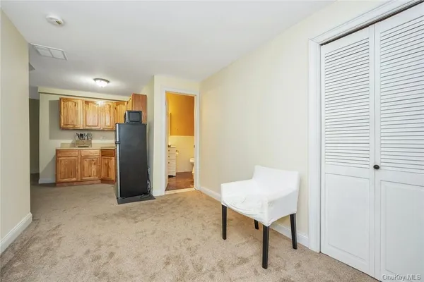 $9,000 | 696 Ridgeway, White Plains, NY 10605