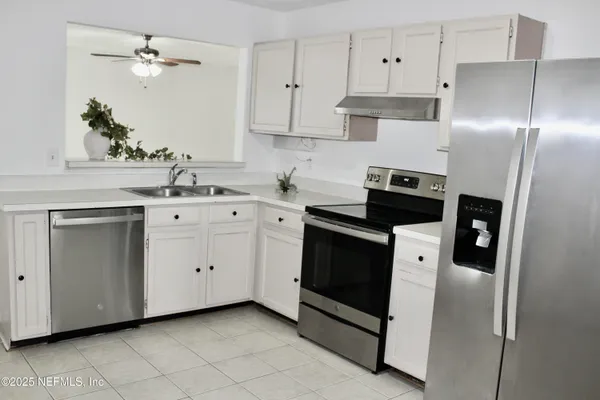 $2,000 | 12627 Enchanted Hollow Drive, Jacksonville, FL 32225