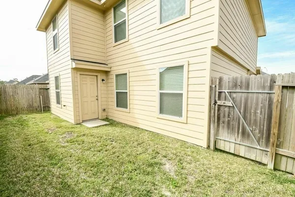 $2,000 | 2438 Connors Path Court, Houston, TX 77073
