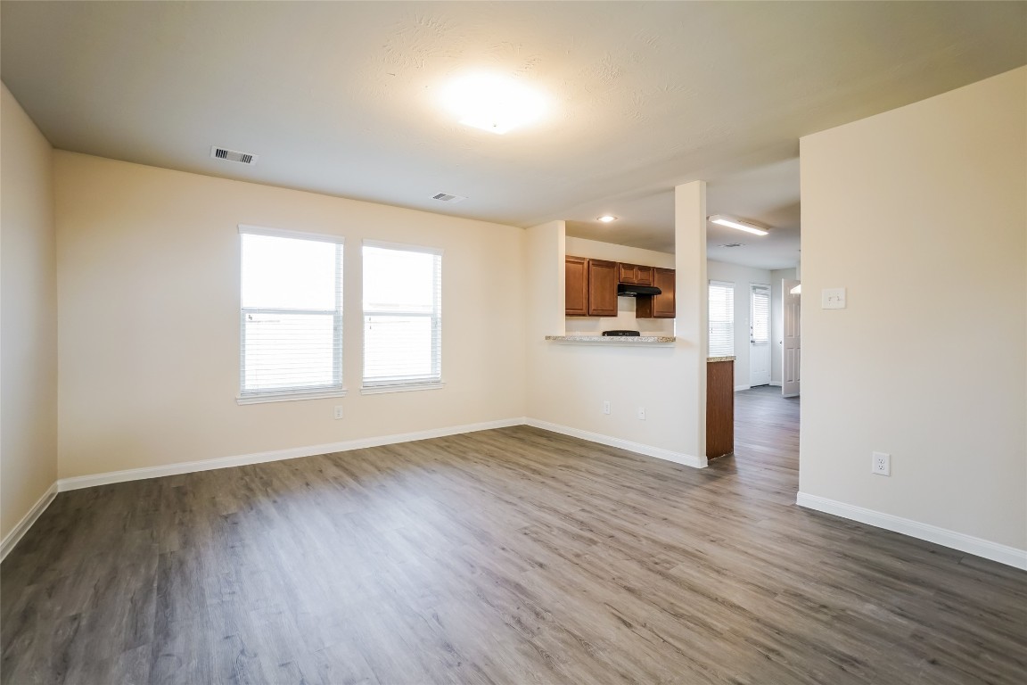 2438 Connors Path Court Houston, TX 77073 - Photo 5 of 15 Photos may be representative of the floor plan and not the exact home. Finishes, layout, and features of the actual property for lease may vary.