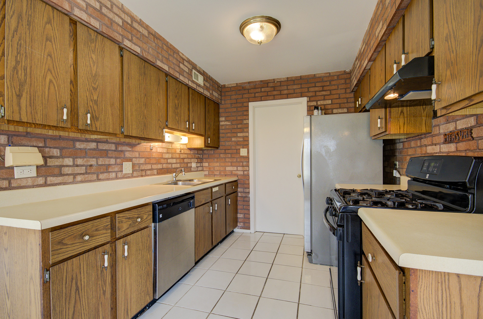 106 Churn Road Matteson, IL 60443 - Photo 14 of 19