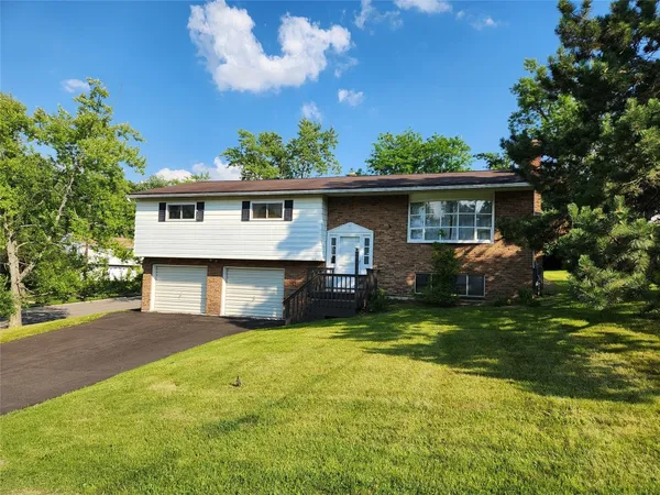 $2,300 | 4152 Marietta Drive, Vestal, NY 13850