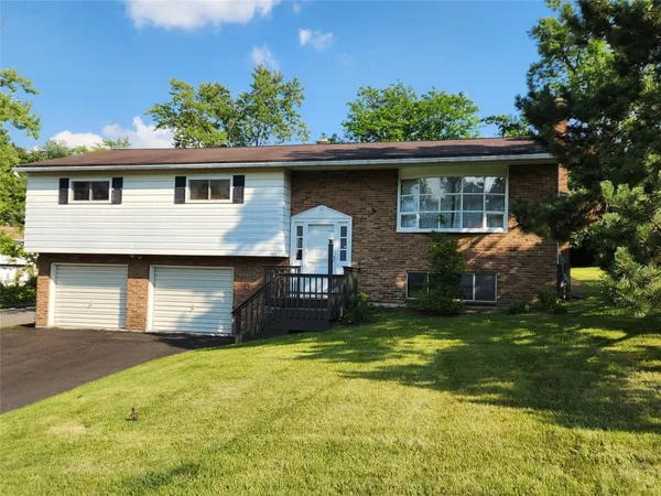 $2,300 | 4152 Marietta Drive, Vestal, NY 13850