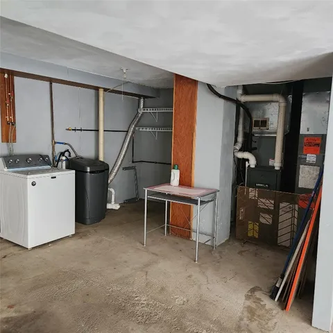 $2,300 | 4152 Marietta Drive, Vestal, NY 13850