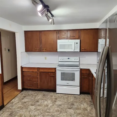 $2,300 | 4152 Marietta Drive, Vestal, NY 13850