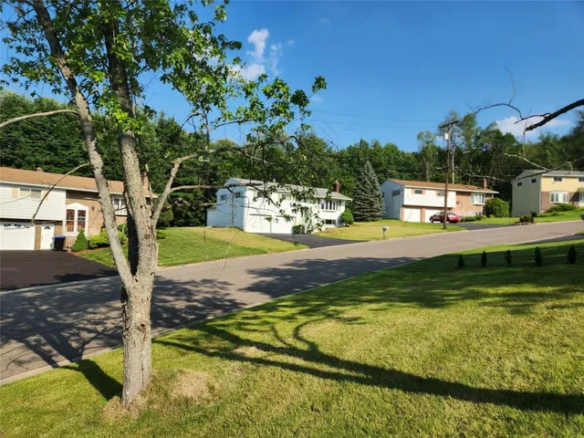 $2,300 | 4152 Marietta Drive, Vestal, NY 13850