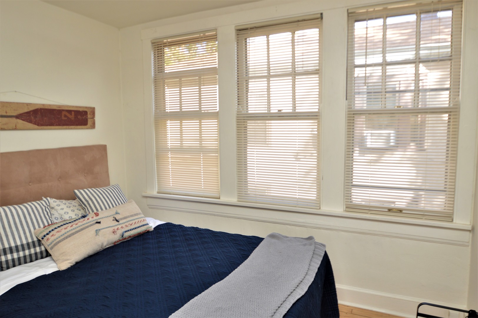 111 Groveland Avenue Riverside, IL 60546 - Photo 29 of 40 a bedroom with a bed and a window
