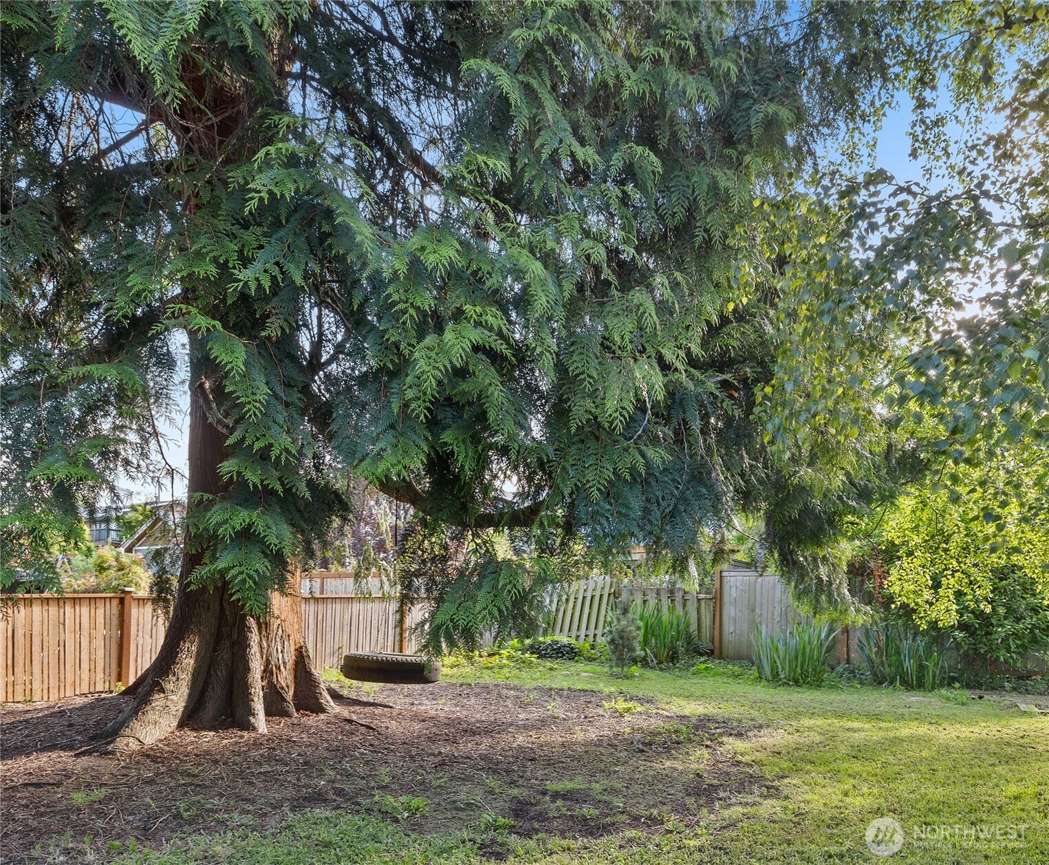 5654 48th Avenue Southwest Seattle, WA 98136 - Photo 23 of 39