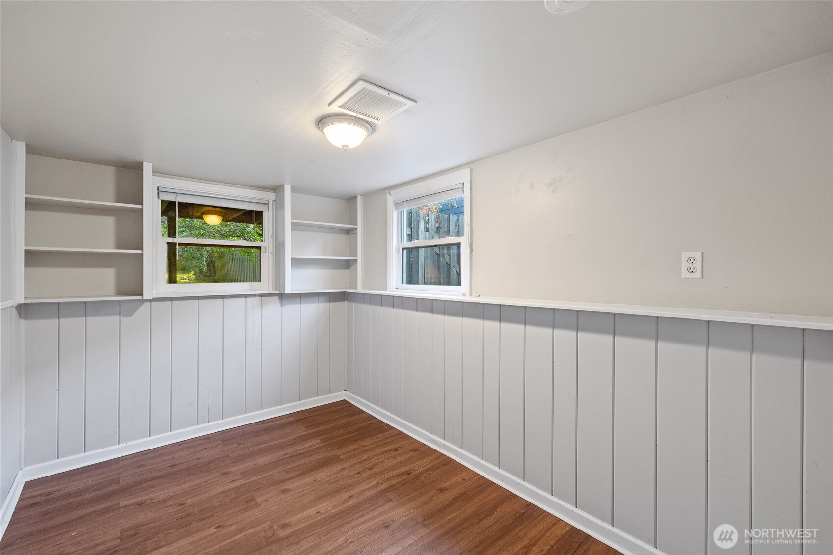 5654 48th Avenue Southwest Seattle, WA 98136 - Photo 38 of 39
