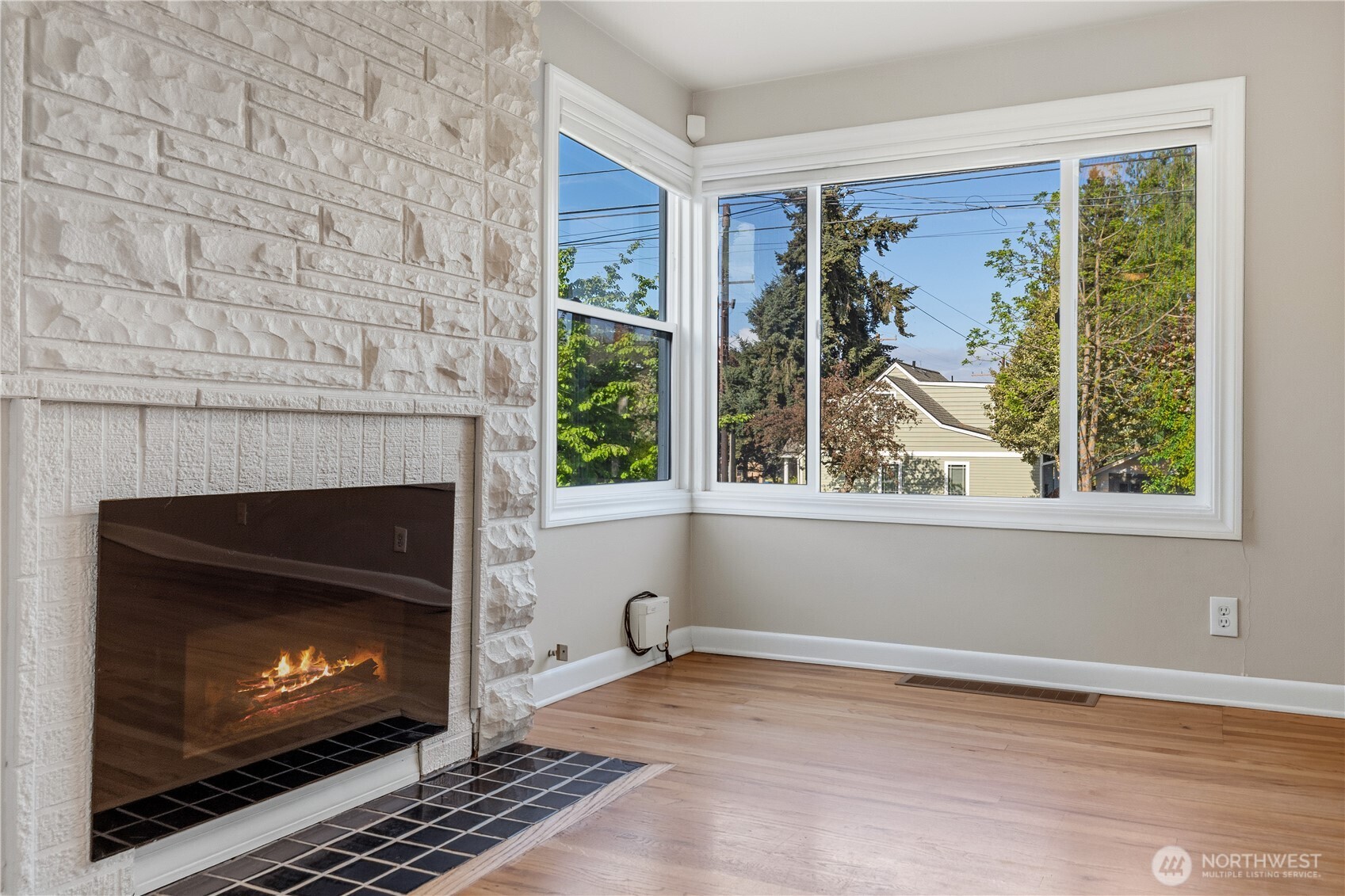 5654 48th Avenue Southwest Seattle, WA 98136 - Photo 6 of 39