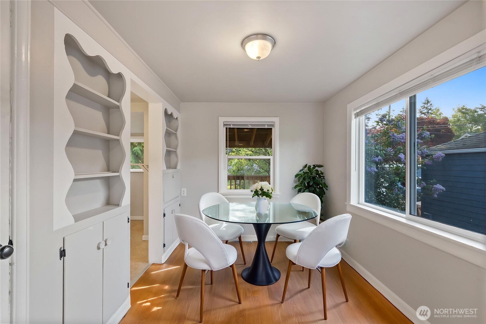 5654 48th Avenue Southwest Seattle, WA 98136 - Photo 7 of 39