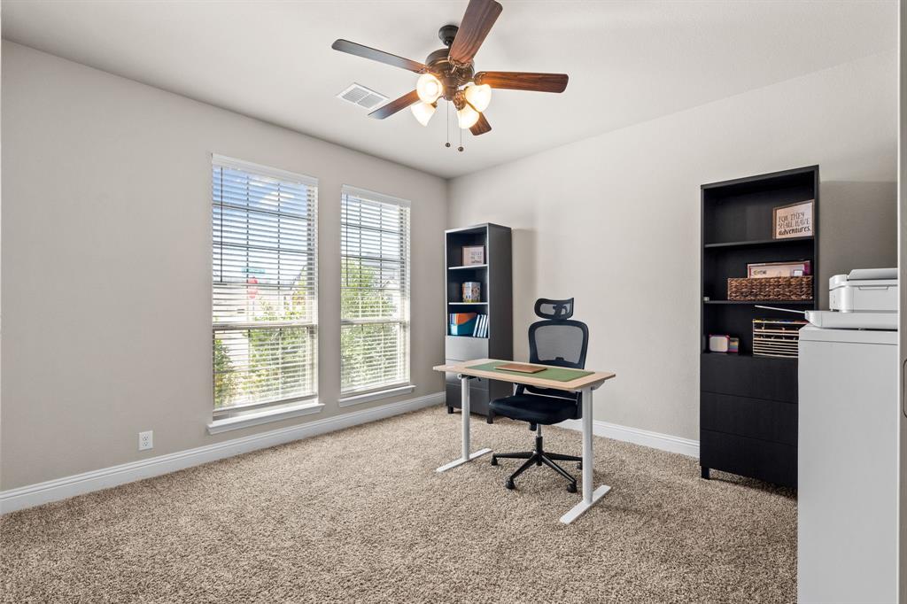 632 Leadtree Trail Fort Worth, TX 76108 - Photo 4 of 36