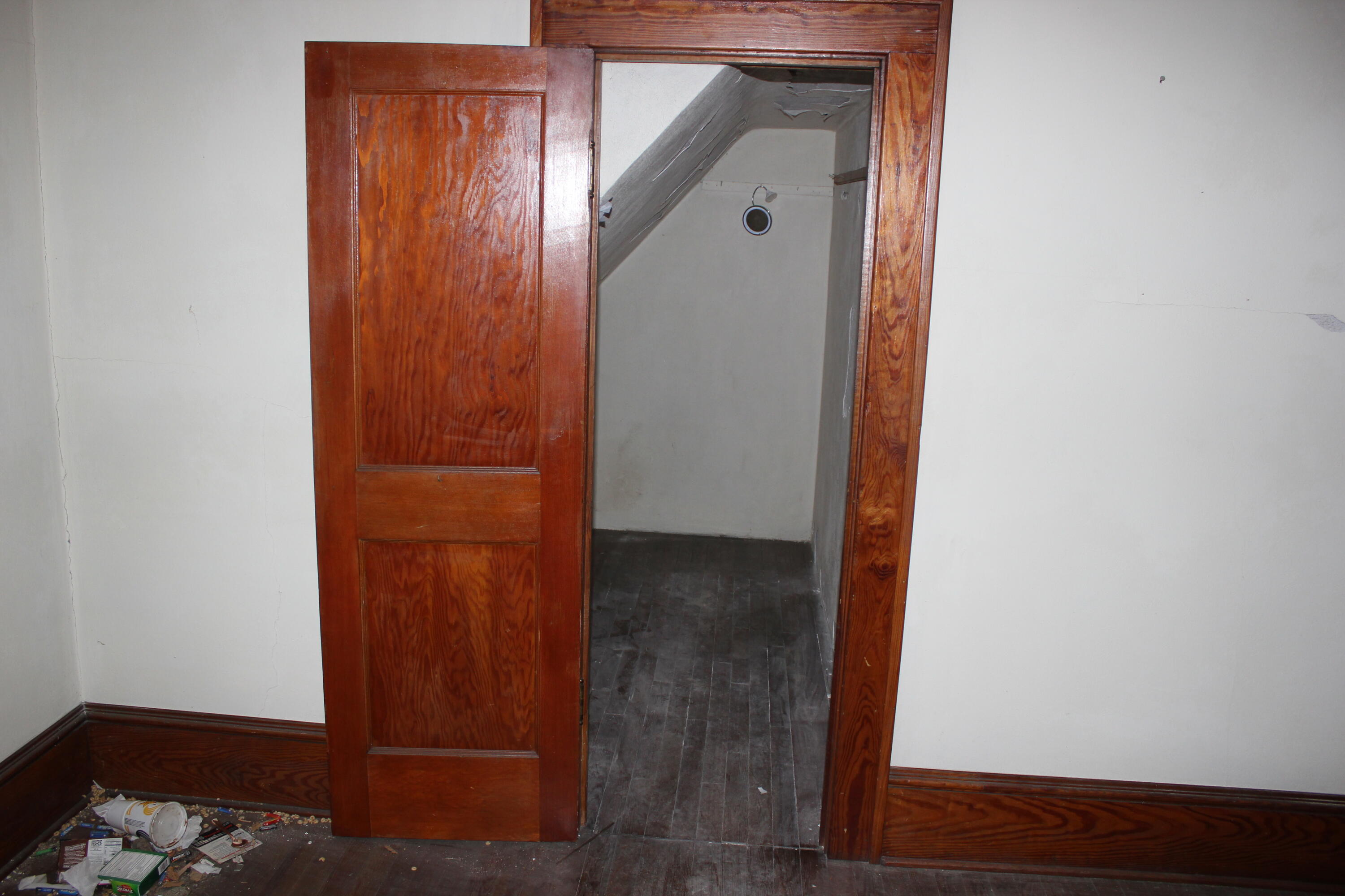 5145 Cove Road Roanoke, VA 24019 - Photo 36 of 38 view of a room with door