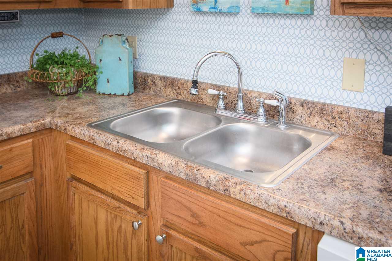7310 Miami Avenue Leeds, AL 35094 - Photo 10 of 31