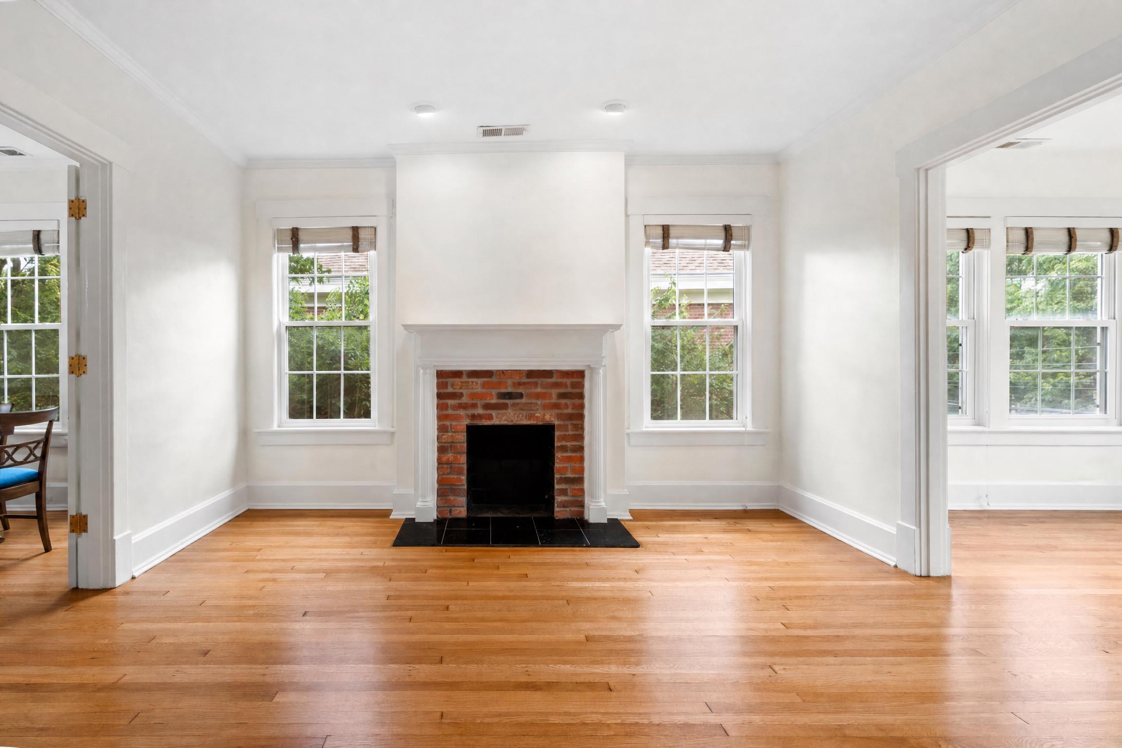 1127 Richmond Road, Unit 4 Lexington, KY 40502 - Photo 4 of 29 08-IVA04252