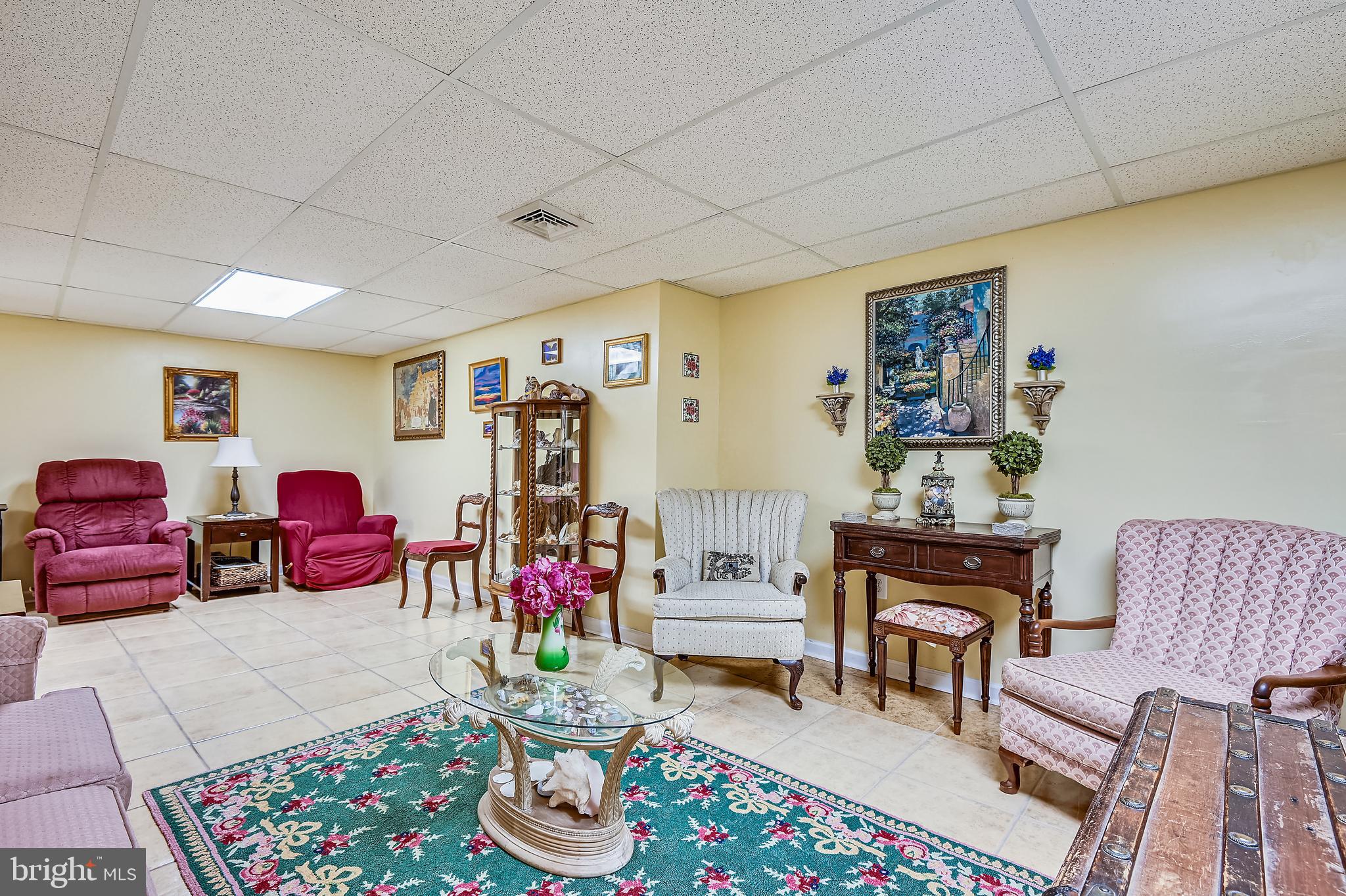 1349 Yorktown Road Annapolis, MD 21409 - Photo 102 of 104 LIVINGROOM