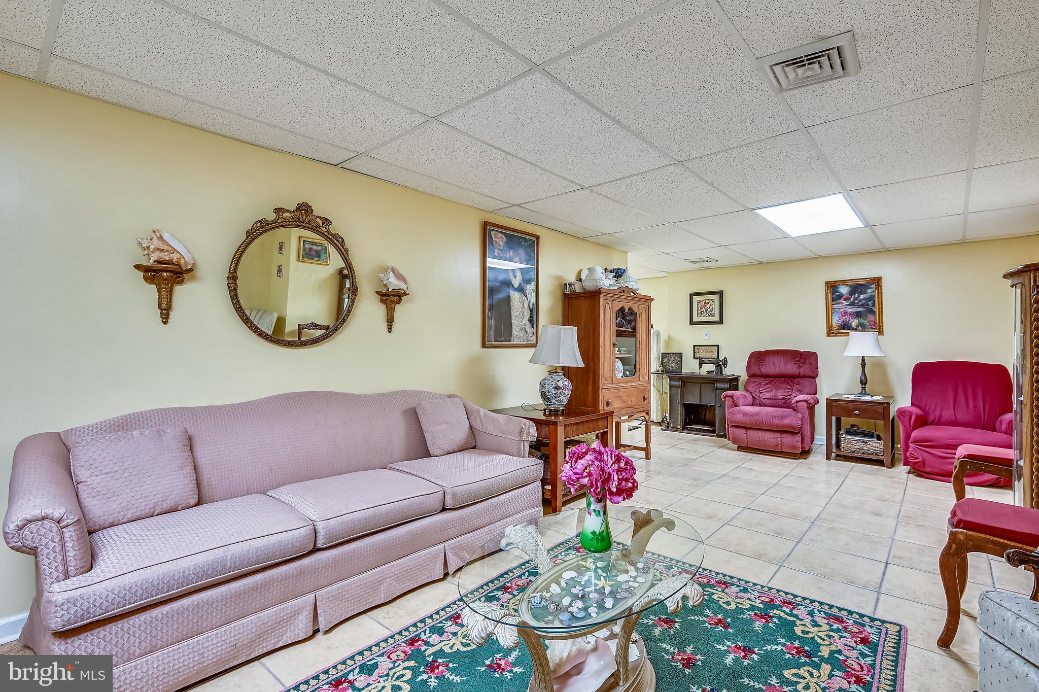 1349 Yorktown Road Annapolis, MD 21409 - Photo 103 of 104 LIVINGROOM
