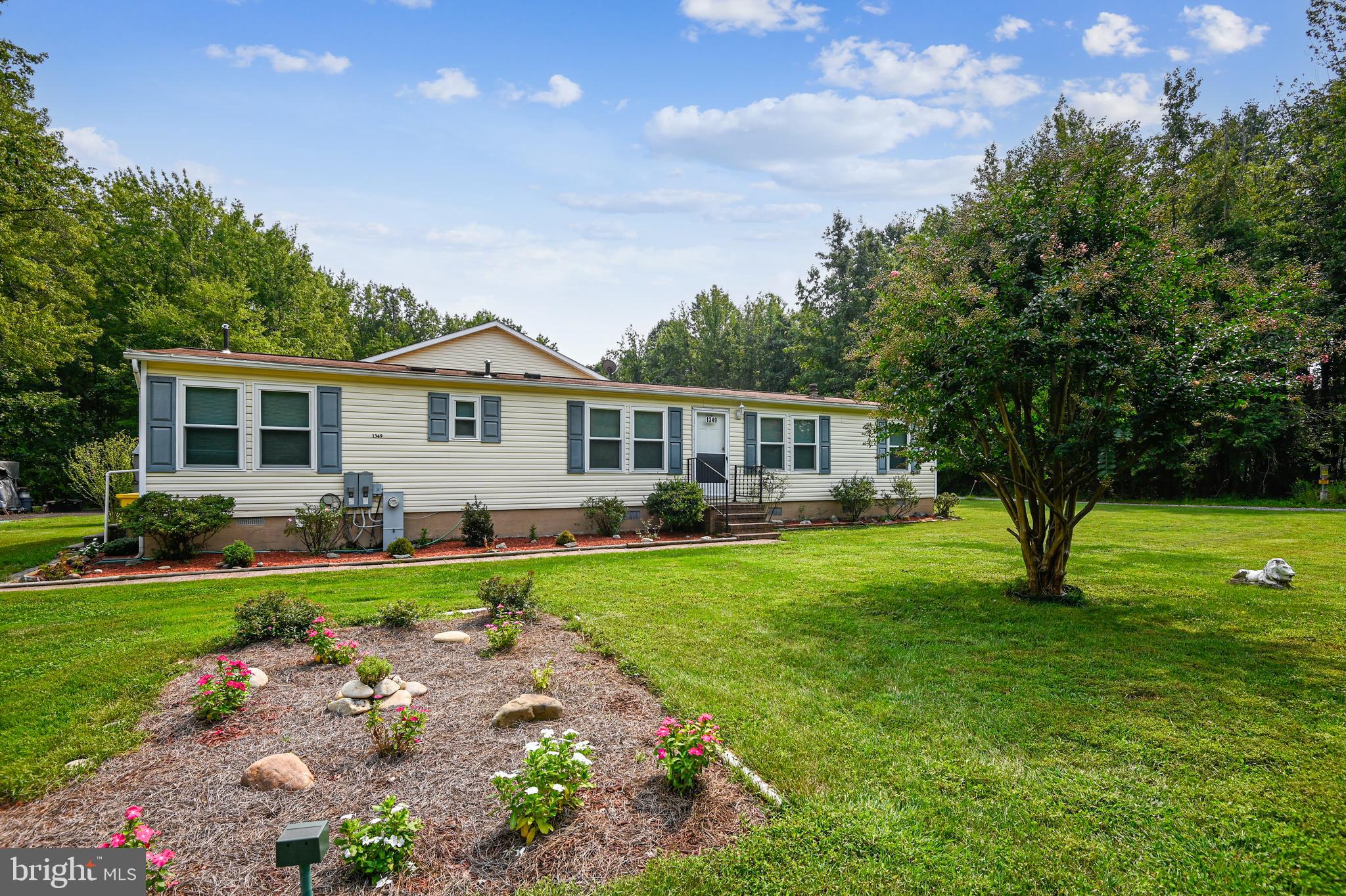 1349 Yorktown Road Annapolis, MD 21409 - Photo 3 of 104 FRONT OF RAMBLER