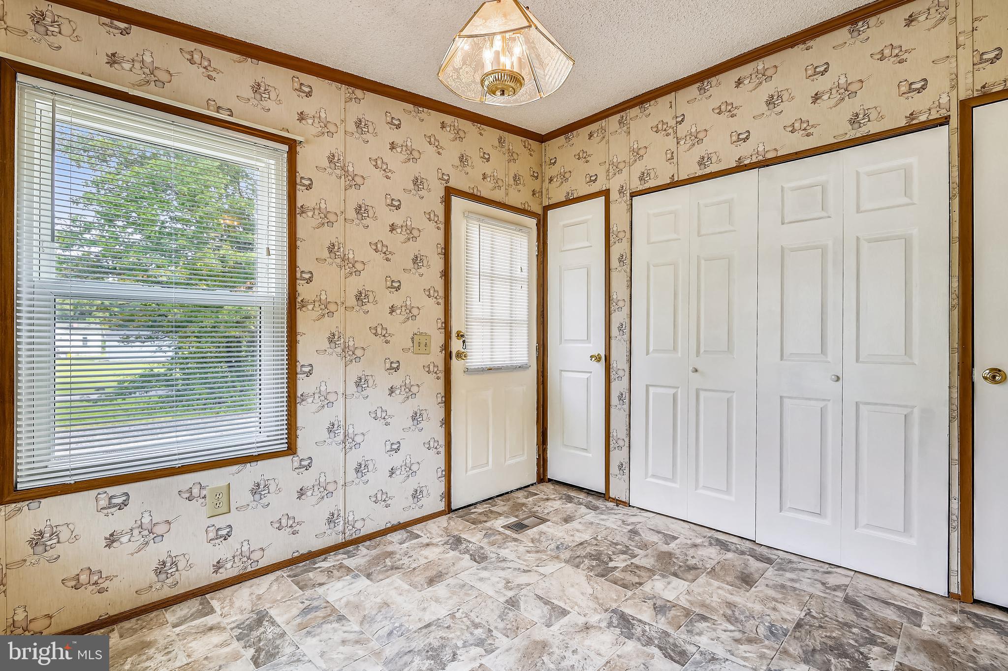 1349 Yorktown Road Annapolis, MD 21409 - Photo 28 of 104 RAMBLER/KITCHEN AREA