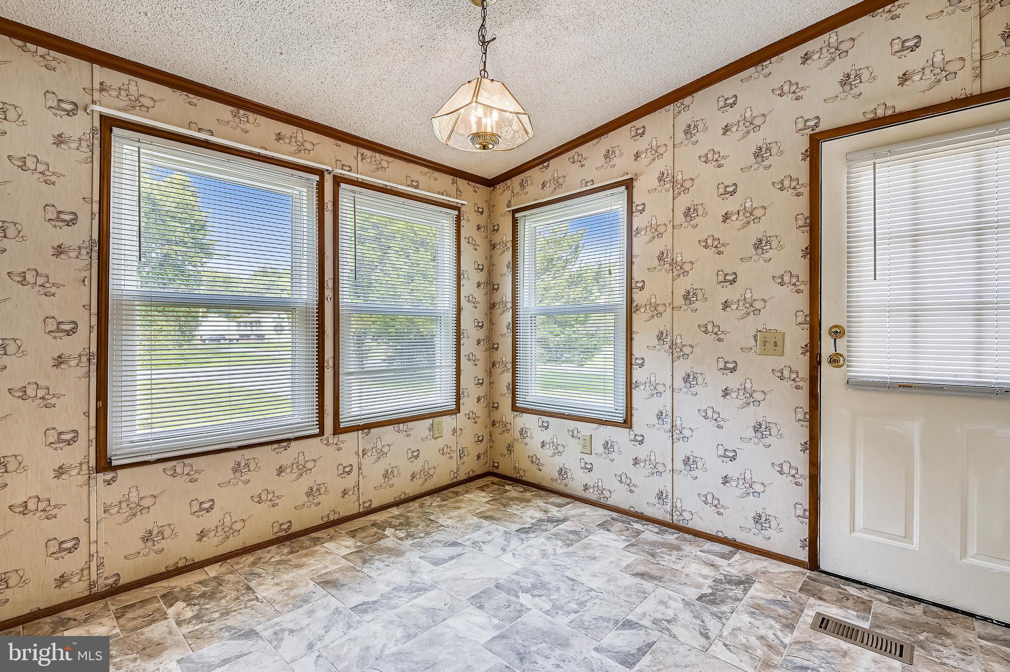 1349 Yorktown Road Annapolis, MD 21409 - Photo 29 of 104 KITCHEN