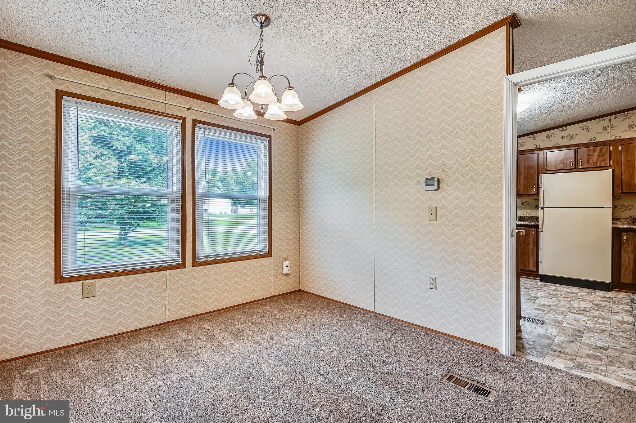 1349 Yorktown Road Annapolis, MD 21409 - Photo 32 of 104 DININGROOM