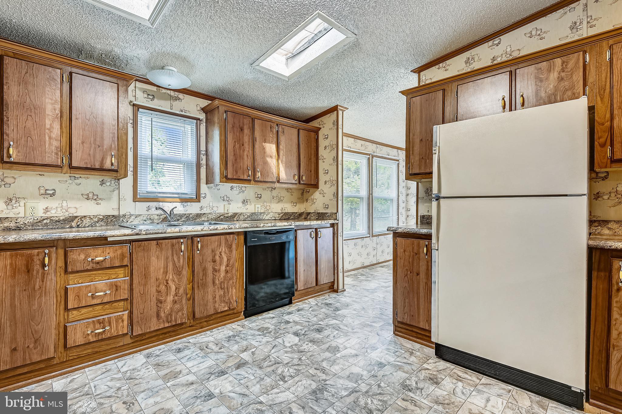 1349 Yorktown Road Annapolis, MD 21409 - Photo 37 of 104 RAMBLER/KITCHEN
