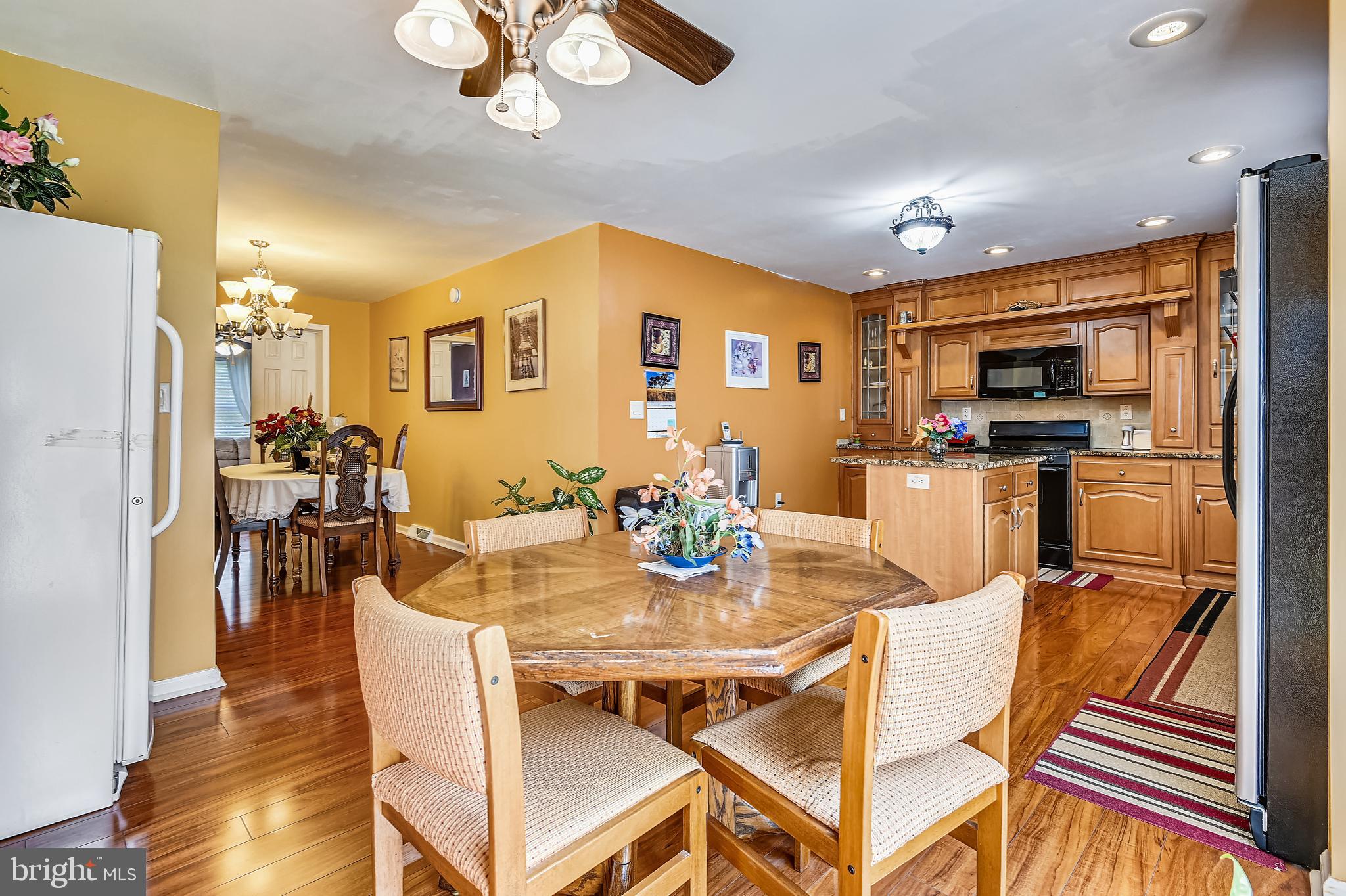 1349 Yorktown Road Annapolis, MD 21409 - Photo 57 of 104 EATIN KITCHEN