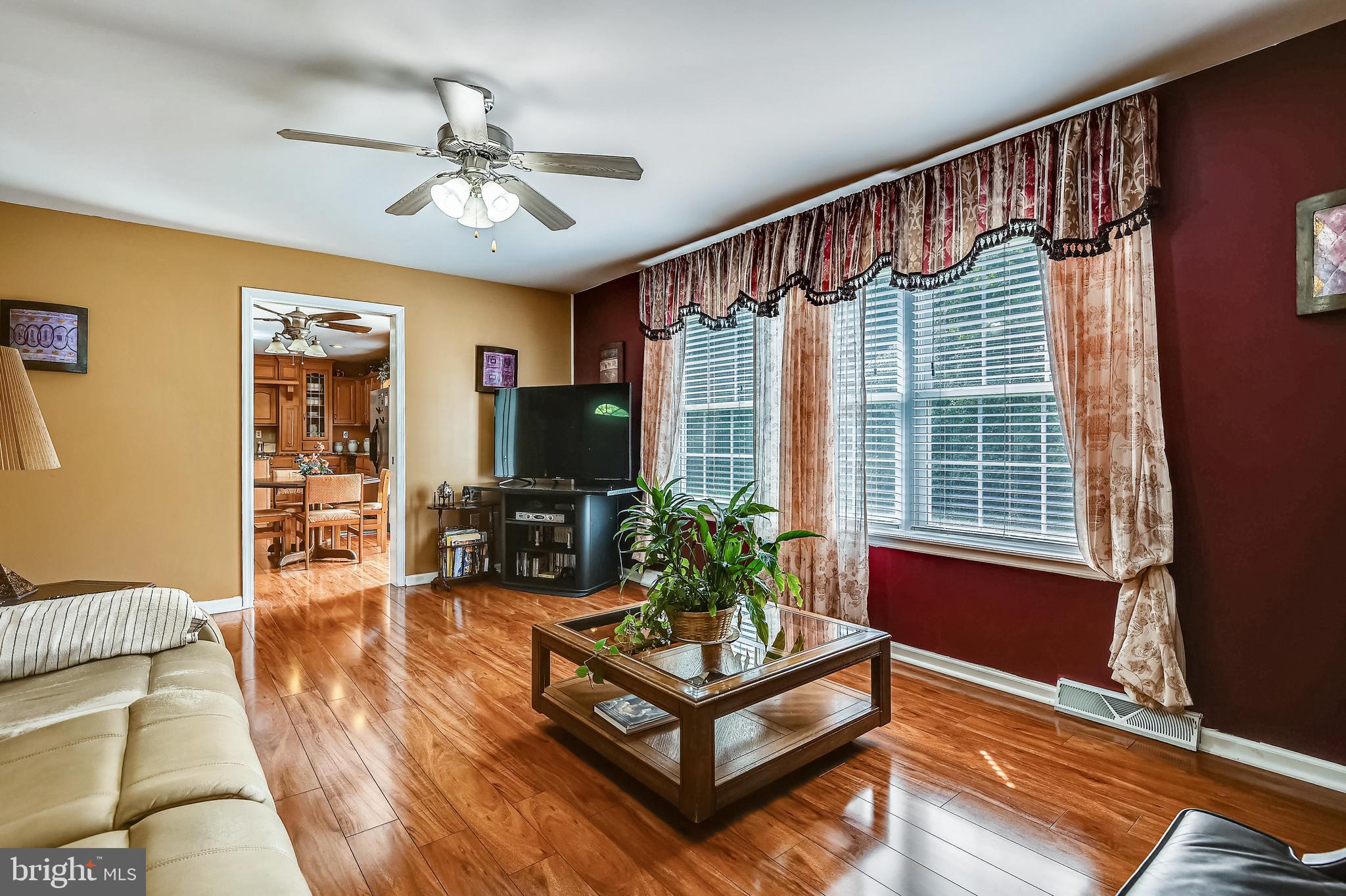1349 Yorktown Road Annapolis, MD 21409 - Photo 69 of 104 LIVINGROOM