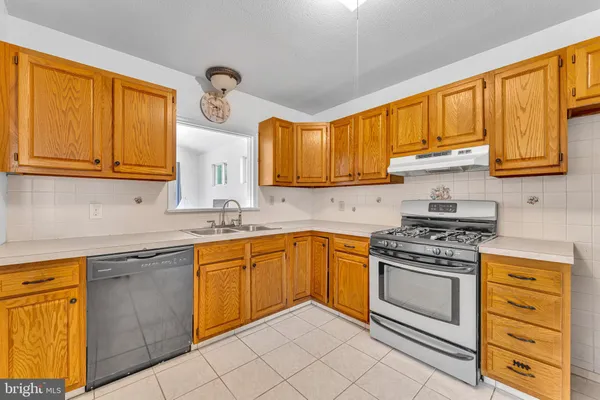 $375,000 | 1869 Monarch Lane, Vineland, NJ 08361