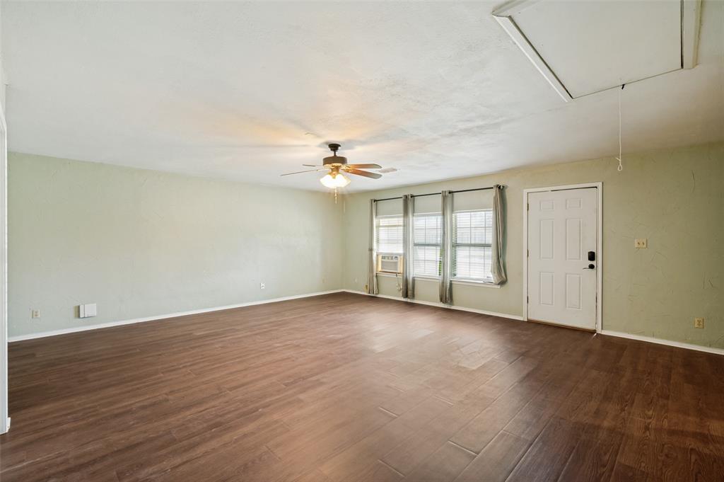 508 South Pedigo Street Pilot Point, TX 76258 - Photo 20 of 26 Converted garage